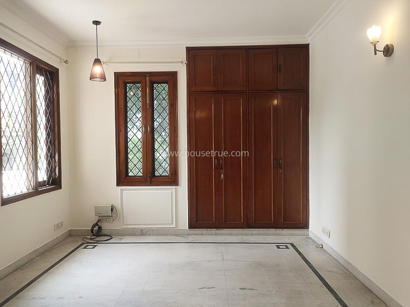 4 BHK Flat For Rent in Vasant Vihar