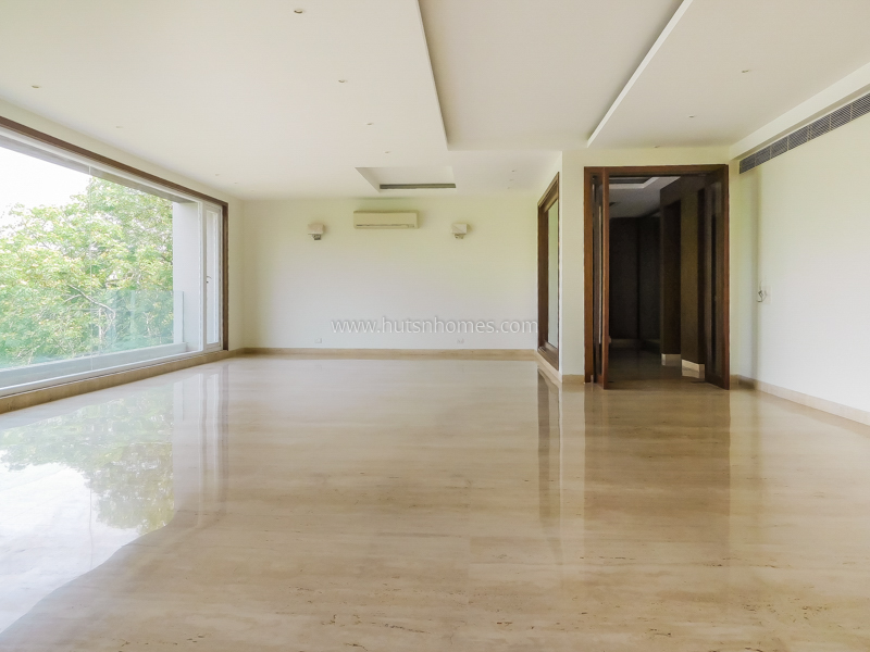 4 BHK Flat For Rent in Vasant Vihar