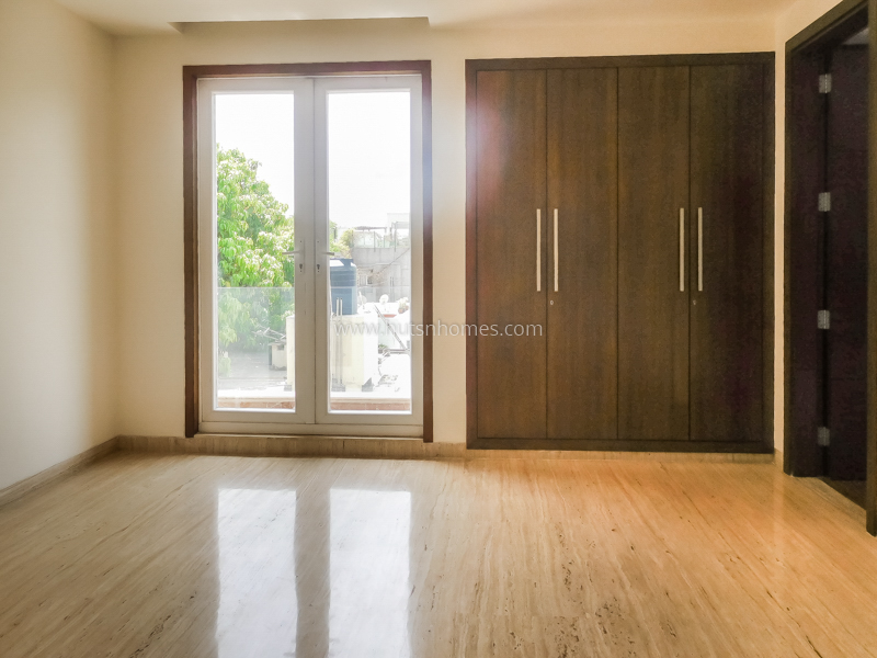 4 BHK Flat For Rent in Vasant Vihar