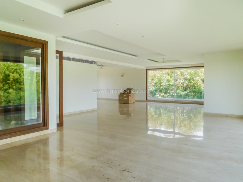 4 BHK Flat For Rent in Vasant Vihar
