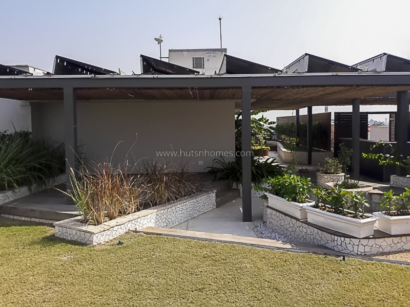 4 BHK Builder Floor For Rent in Vasant Vihar