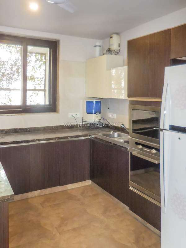 3 BHK Flat For Rent in Defence Colony