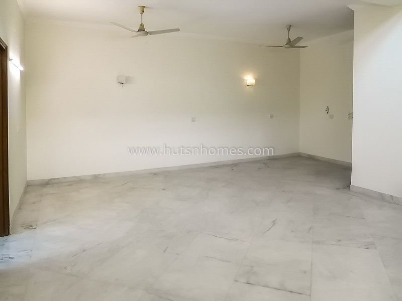 6 BHK House For Rent in Panchsheel Enclave