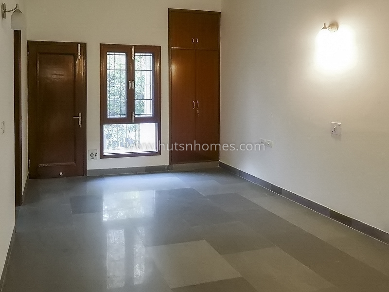 6 BHK House For Rent in Panchsheel Enclave