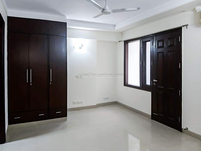 3 BHK Builder Floor For Rent in Defence Colony