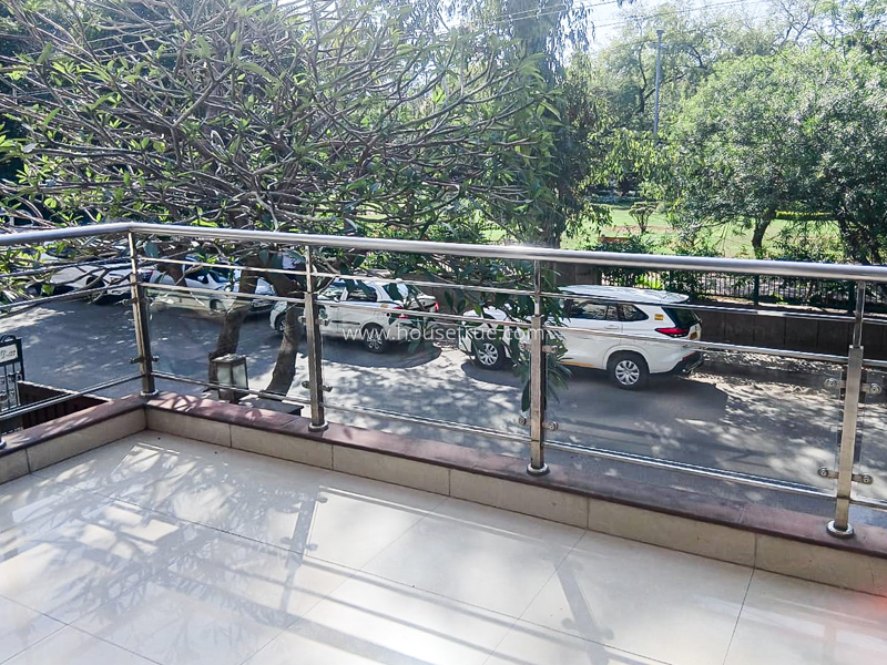 3 BHK Builder Floor For Rent in Defence Colony