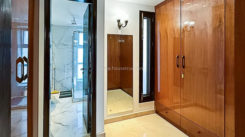 3 BHK Builder Floor For Rent in Defence Colony