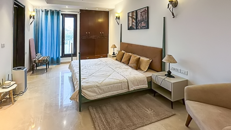 3 BHK Builder Floor For Rent in Defence Colony