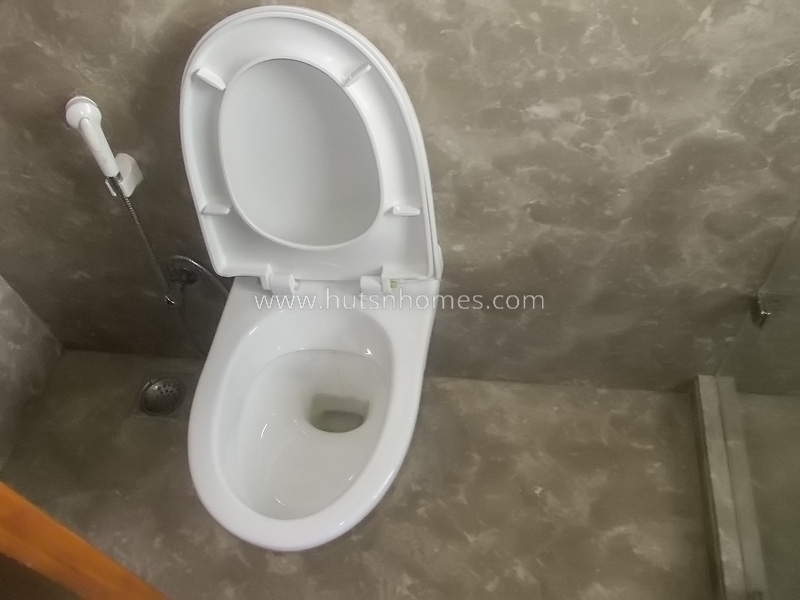 4 BHK Flat For Rent in Maharani Bagh
