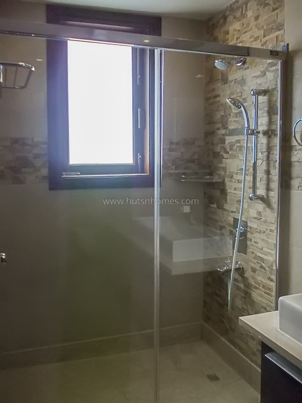3 BHK Flat For Rent in Anand Niketan