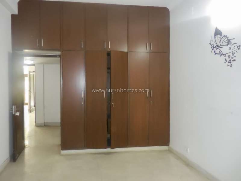 3 BHK Flat For Rent in Anand Niketan