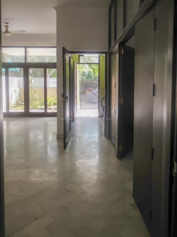 3 BHK Flat For Rent in Anand Niketan