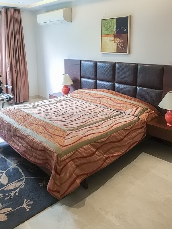 3 BHK Builder Floor For Rent in Defence Colony