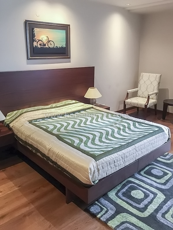 3 BHK Builder Floor For Rent in Defence Colony
