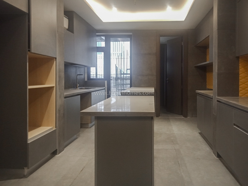 8 BHK Entire-Building For Rent in Anand Niketan