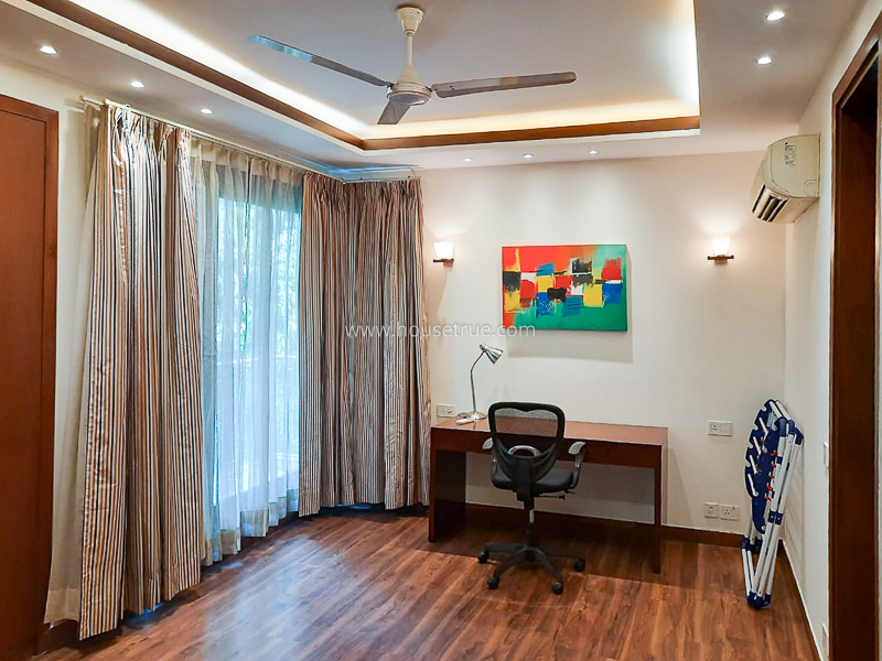 3 BHK Builder Floor For Rent in Defence Colony