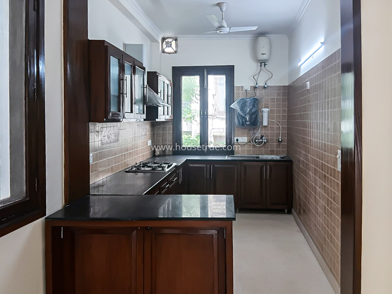 3 BHK Flat For Rent in Defence Colony