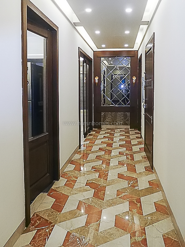 4 BHK Flat For Rent in Defence Colony
