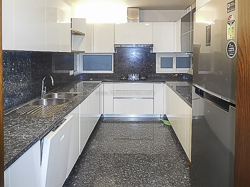 4 BHK Flat For Rent in Defence Colony