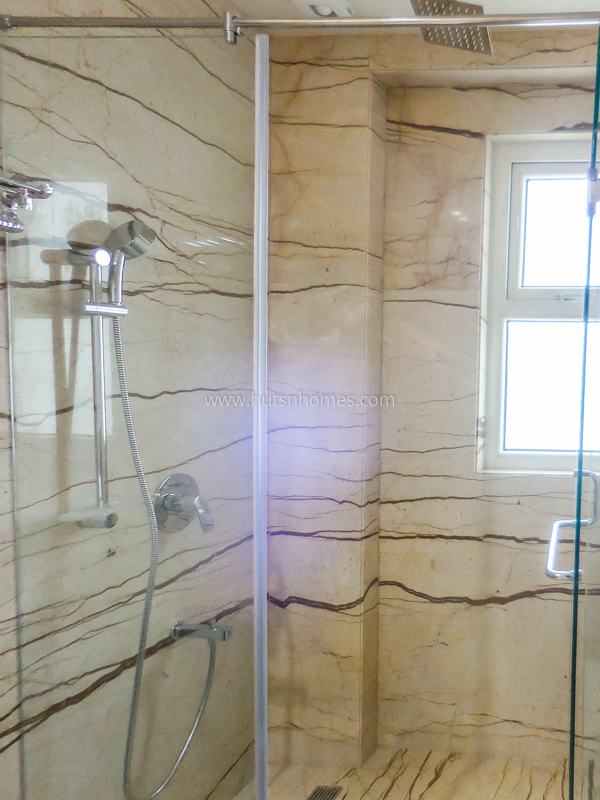 4 BHK Flat For Rent in Defence Colony