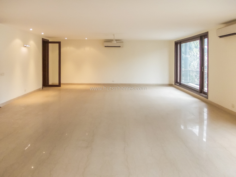 4 BHK Builder Floor For Rent in South Extension 2