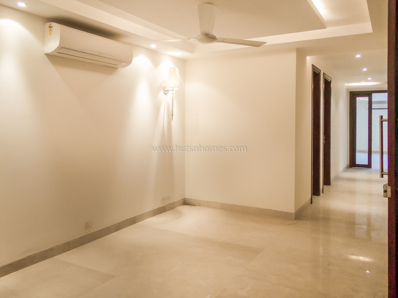 4 BHK Builder Floor For Rent in South Extension 2