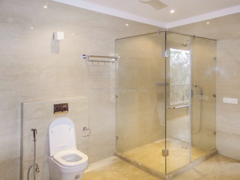 4 BHK Builder Floor For Rent in South Extension 2