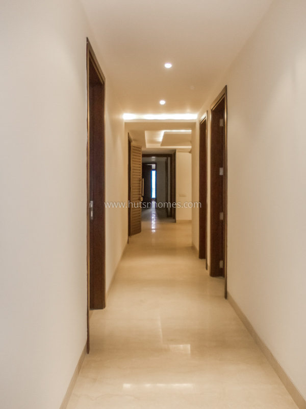 4 BHK Builder Floor For Rent in South Extension 2