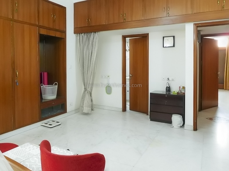 3 BHK Flat For Rent in Maharani Bagh