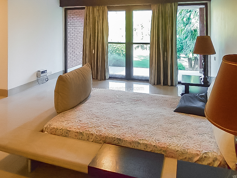 6 BHK Farm House For Rent in Chattarpur
