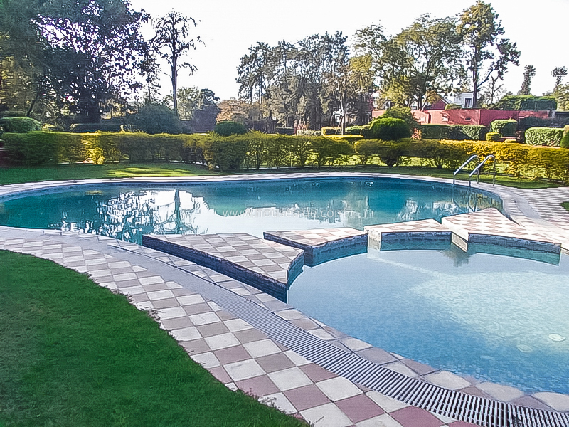 6 BHK Farm House For Rent in Chattarpur