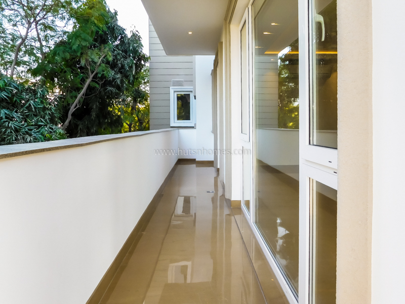 4 BHK Duplex For Rent in Vasant Vihar