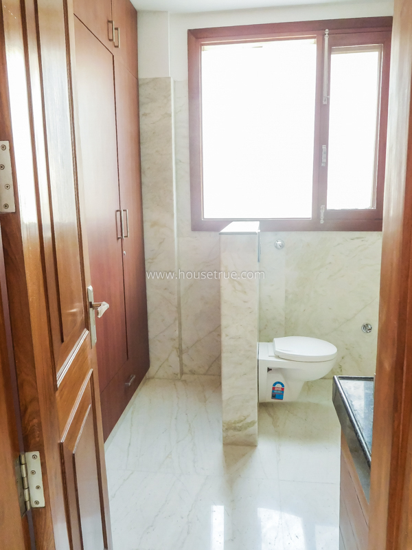 12 BHK Entire-Building For Rent in Defence Colony