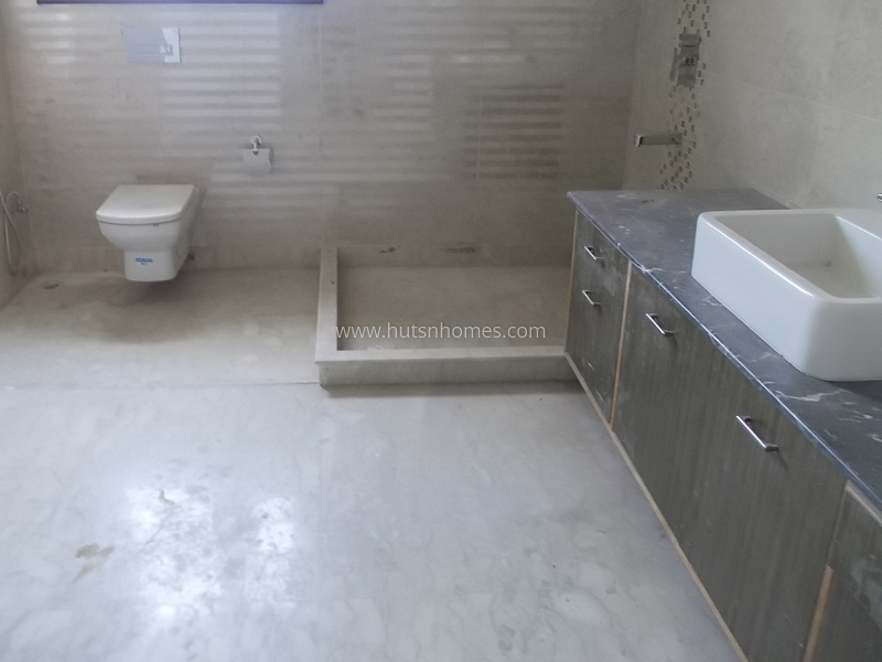 5 BHK Farm House For Rent in Asola