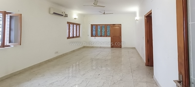 4 BHK House For Rent in Defence Colony
