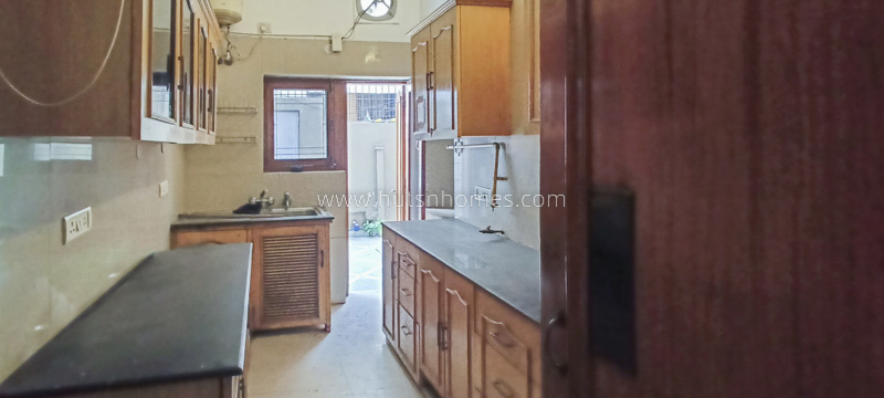 4 BHK House For Rent in Defence Colony