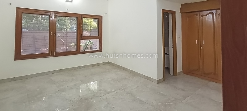 4 BHK House For Rent in Defence Colony