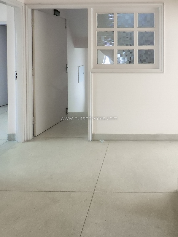 3 BHK Flat For Rent in Defence Colony