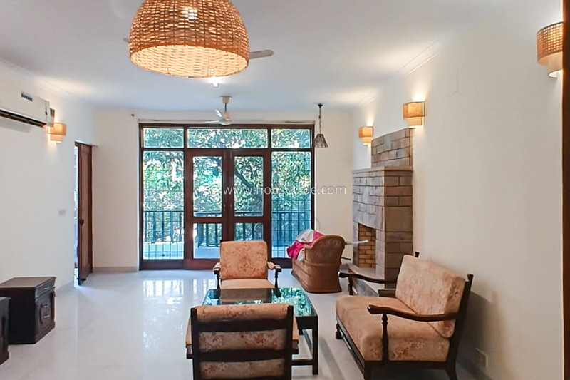 2 BHK Flat For Rent in Defence Colony