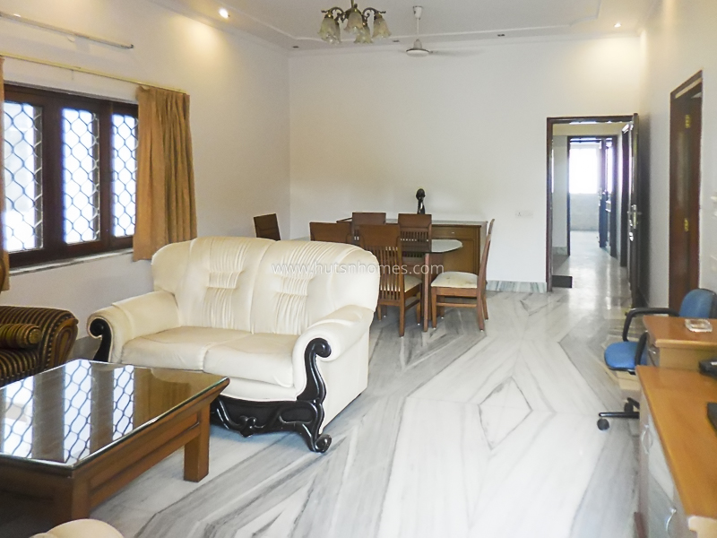 2 BHK Flat For Rent in Defence Colony