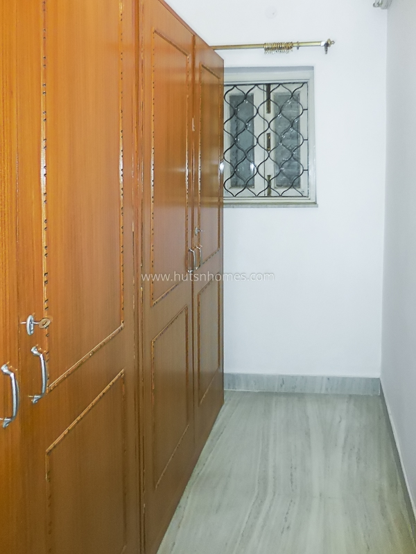 2 BHK Flat For Rent in Defence Colony