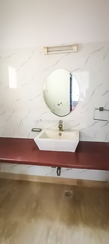 2 BHK Builder Floor For Rent in Defence Colony