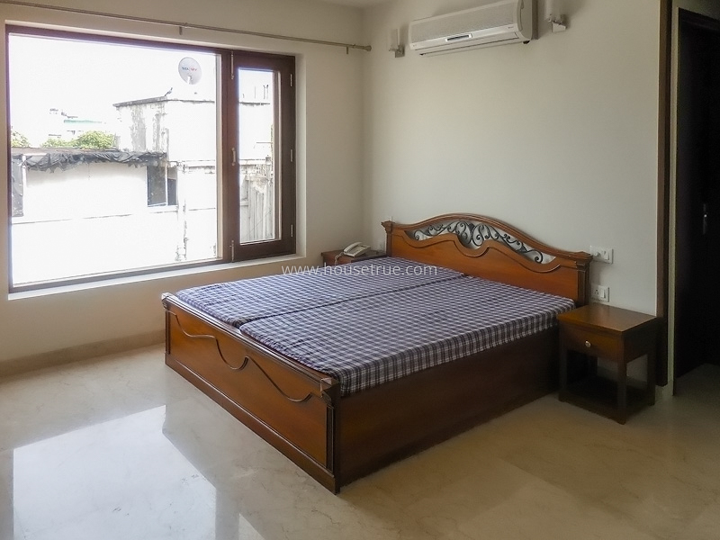 3 BHK Builder Floor For Rent in Defence Colony