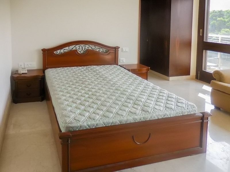 3 BHK Builder Floor For Rent in Defence Colony