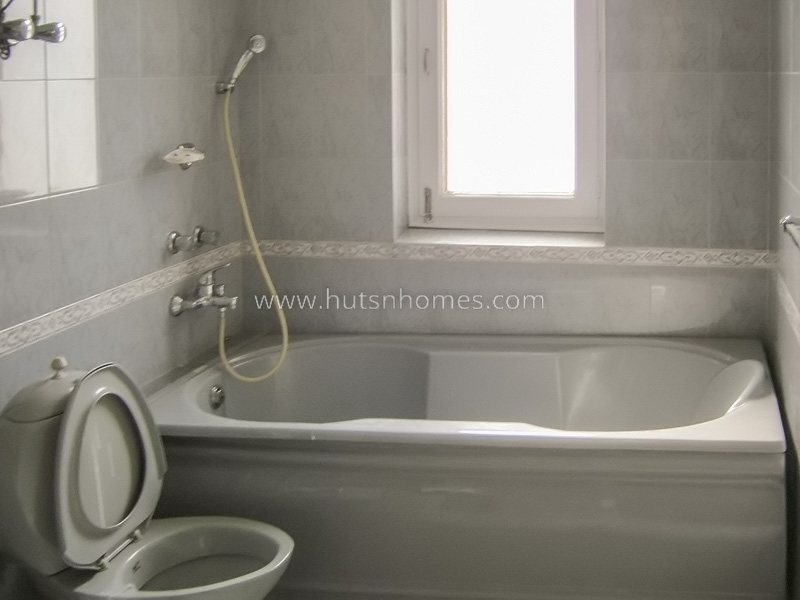 3 BHK Flat For Rent in Vasant Vihar