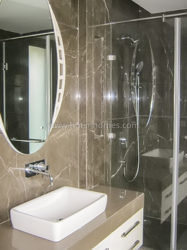 4 BHK Flat For Rent in Vasant Vihar