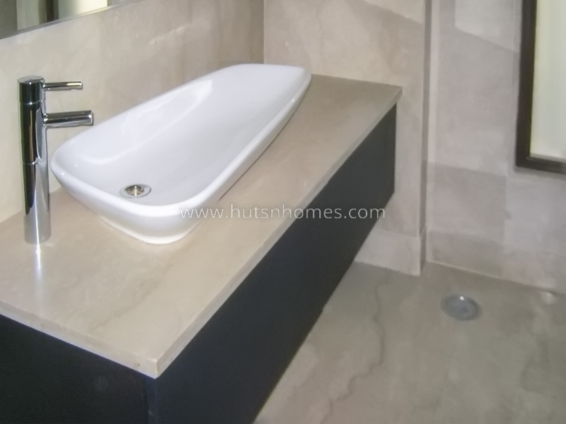 4 BHK Flat For Rent in Vasant Vihar