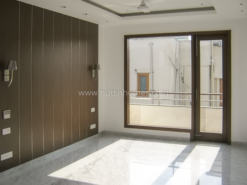 4 BHK Flat For Rent in Vasant Vihar