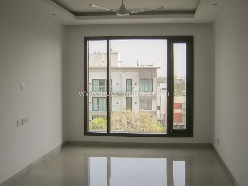 4 BHK Flat For Rent in Vasant Vihar