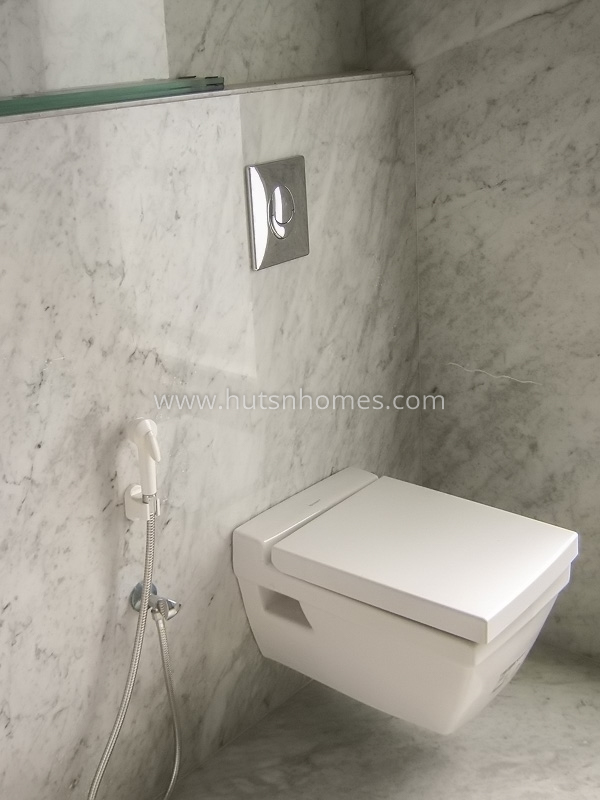 4 BHK Flat For Rent in Vasant Vihar